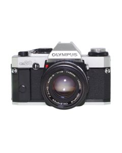 Olympus OM-20 med Zuiko 50mm f/1.8 forfra