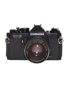 Chinon CE-3 Memotron med 50mm f/1.7 forfra