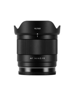 VILTROX 14MM F4.0 AIR For Sony E Mount stående med modlysblænde