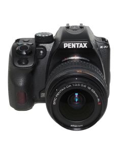 Brugt Pentax K-70 med 18-135mm f/3,5-5,6 ED AL IF DC WR set fra front