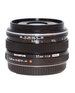 Olympus OM-System M.Zuiko 17mm f/1.8 oppefra